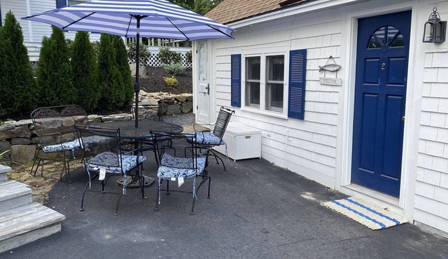 Classic Maine Beach Cottage - In the Heart of Ogt. Village , Walk to everything