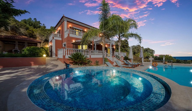 Classic Style Super Lux Villa with pool, jacuzzi. Stunning sea & mountain views