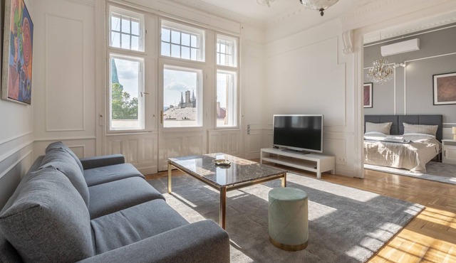 Classical apartment with a modern touch!