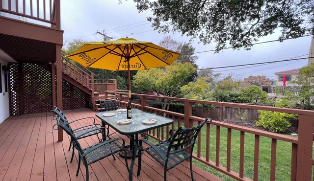 Classy 2B2B Ground Unit w/AC, Deck and Private Baths near Millbrae Downtown 610