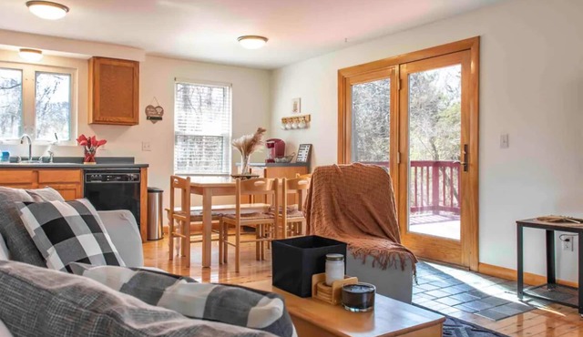 Classy/Cozy/Comfy w/private pool - 15 minutes to Newport