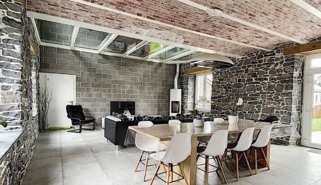 Classy Holiday Home in Achet with Garden