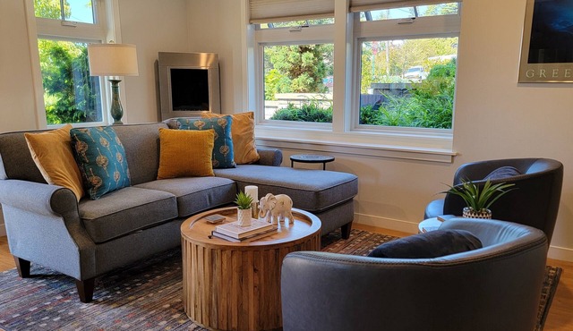 CLASSY, MODERN FAIRHAVEN CONDO WITH GARAGE & EVSE. JUST STEPS TO EVERYTHING!