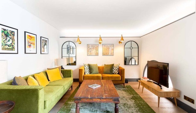 Classy Notting Hill Nest