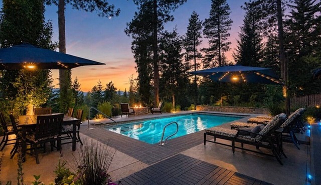 Cle Elum’s Best Kept Secret+Pool Access & Pickleball+Big View & Grass Yard