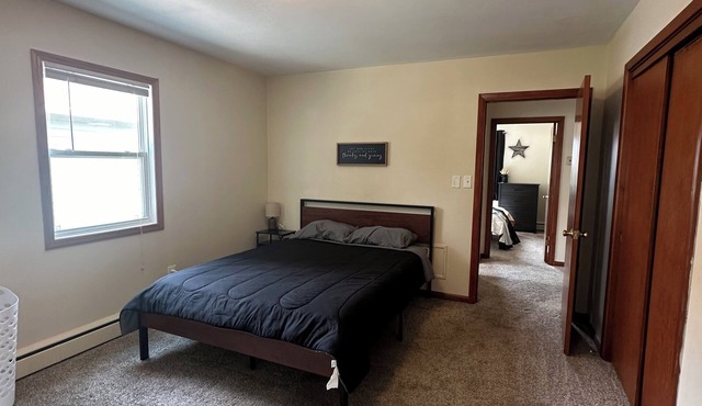 Clean & Cozy Spacious Apartment
