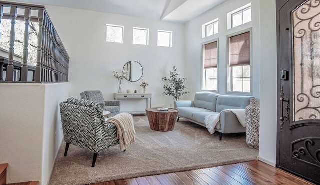 Clean Modern Spacious Home w/Heated Pool