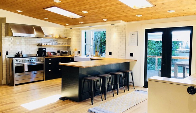 Clean, Natural, Private but Close-in Dreamy Spot