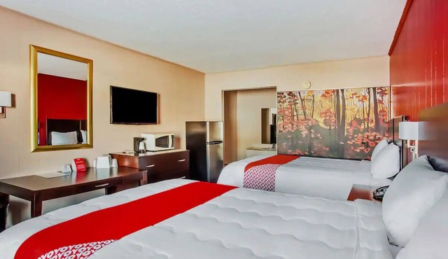 Clean + Spacious Two Queen Bed Room Perfect for Ridgeland Explorers