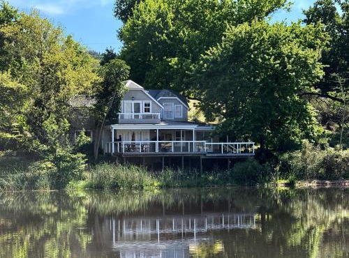 Clementine Cottage