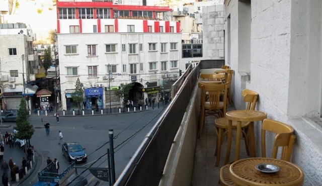 Cliff - Hostel