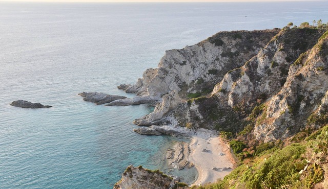 CLIFF HOUSE - Capo Vaticano
