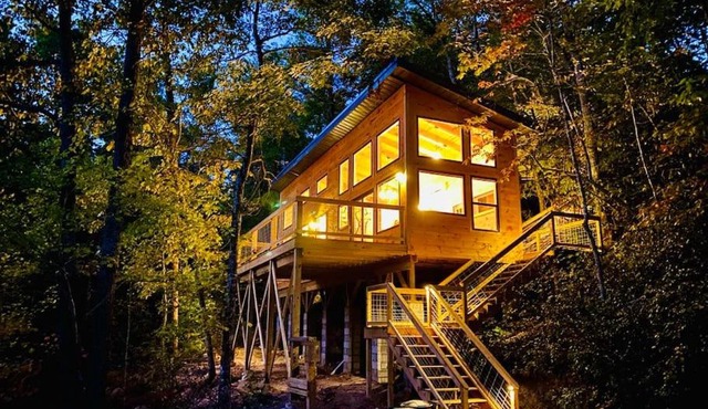 Cliffline Twilight - Cliffside Hot Tub RRG Retreat Epic Views Pet Friendly