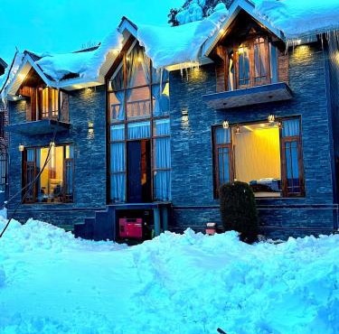 Cliffside cottage
