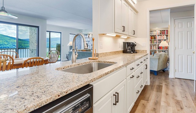Cliffside Sunrise: "Gorgeous Canandaigua Lake Views!"