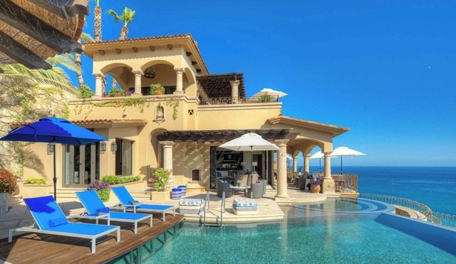 Cliffside Villa | Villas Del Mar Palmilla | Includes Chef & Butler