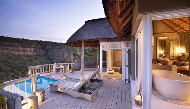 Clifftop Exclusive Safari Hideaway