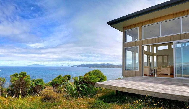 Clifftop Great Barrier Island Accommodation for a Secluded Getaway
