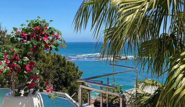 Clifton YOLO Spaces - Clifton Mansion Villa Apartment