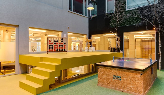 ClinkNOORD - Hostel