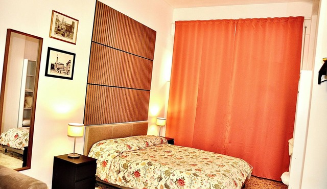 Close Cinecittà studios suitable for families and pets Metro 5 minutes walking