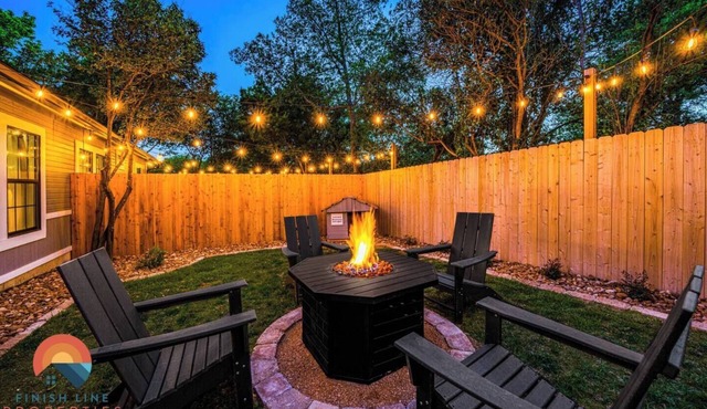 Close to Downtown! Beautiful Kitchen, 2bd, 1bath - dog friendly