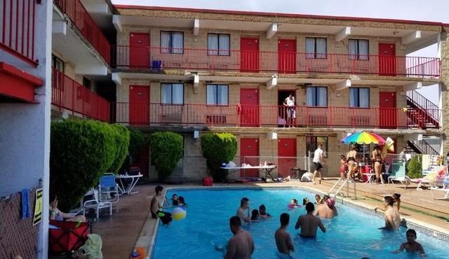 Cloud 9 Inn