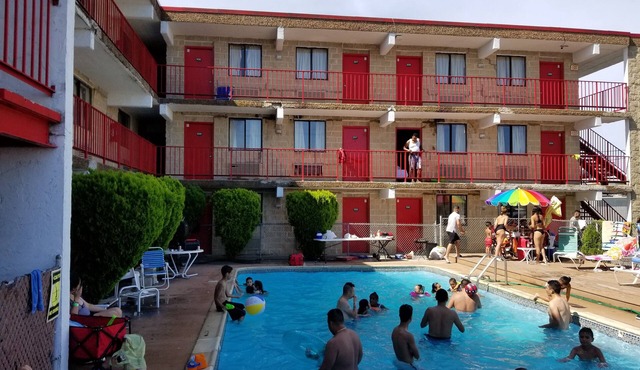 Cloud 9 Inn