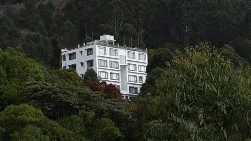 Cloud Dale Resort Munnar