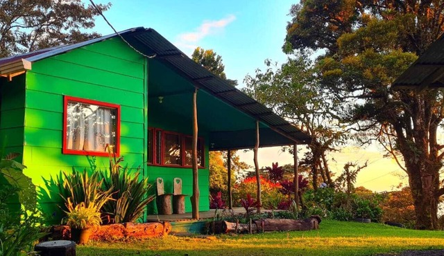 Cloud Forest Cottage on the Guindon Farm close to the Monteverde Preserve