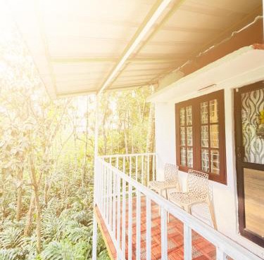 Cloud Leaf Budget Villa Munnar