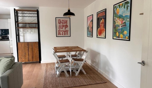 Cloud Serviced Properties - Lovely One Bed with Sofa bed - Bracknell