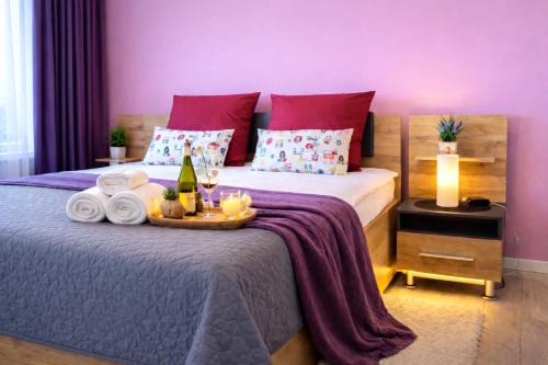 Cloud Sunrise Spacious & King Beds & Free Private Parking