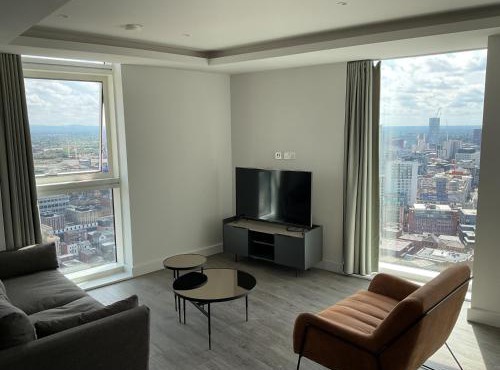 Cloud32 - Luxury Two Bedroom Apartment in Manchester City Centre with Skyline Views