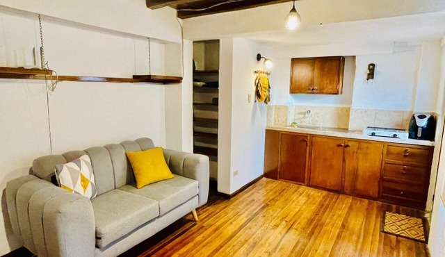 Clover House - Duplex Suite in the Cultural Heart of Quito