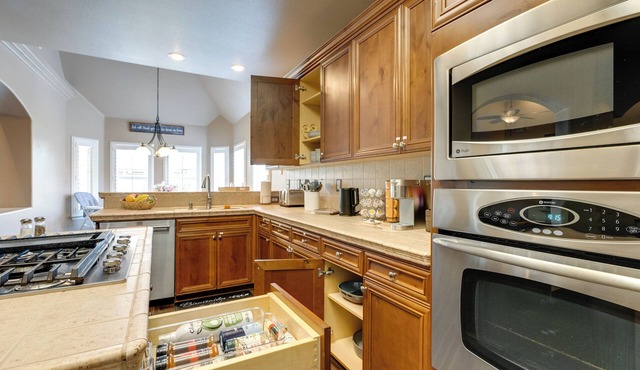 Clovis Retreat w/Patio & Yard ~ 3 Mi to Old Town!