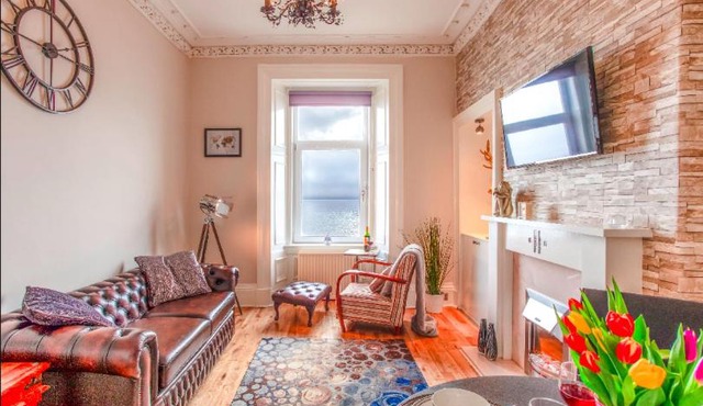 Clyde View Apartment