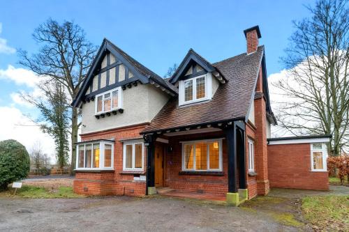 Coachman's House, Maxstoke I Minutes from Birmingham NEC I Perfect for work groups