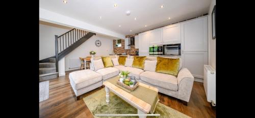 Coachmans Cottage - Luxury Cottage Settle