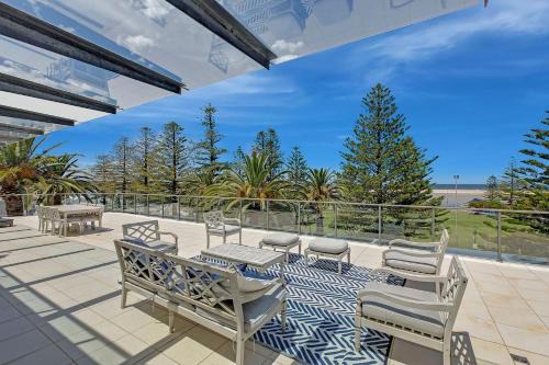 Coast Luxury Apartments 17