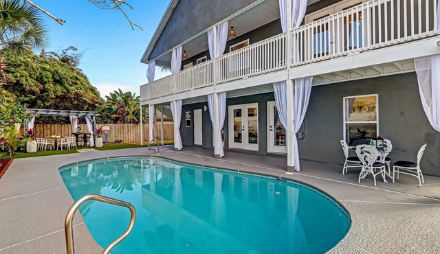 Coastal Cabana/Private Pool/Walk to Beach