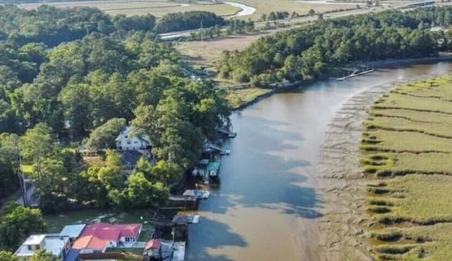 Coastal Charm on Jerico River River Front
