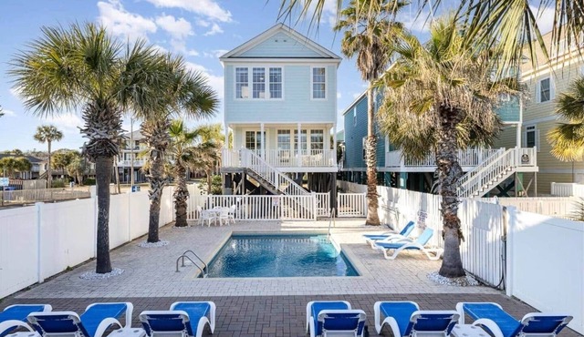 Coastal Comfort - Surfside Beach