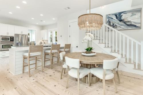 Coastal Corner Cottage