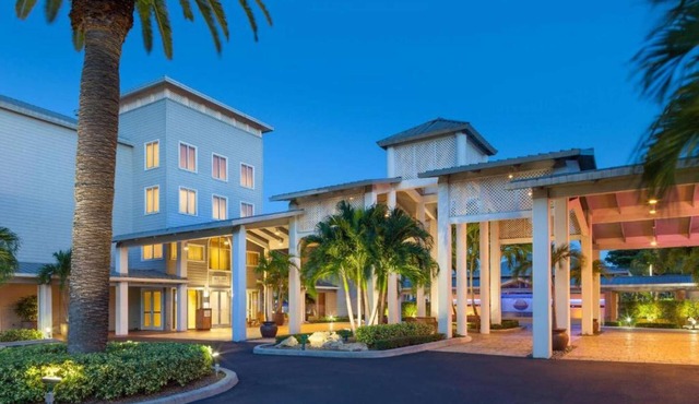 Coastal Escape | Golf. Free Parking