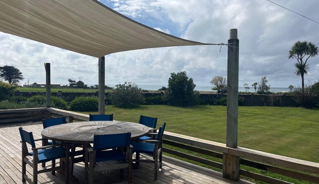 Coastal Farm Cottage at Flat Point Beach