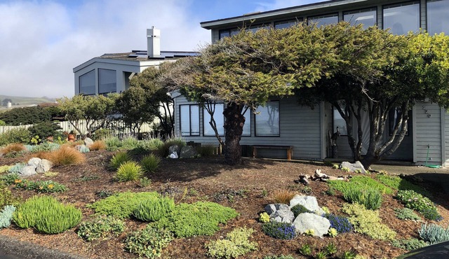 Coastal Getaway with Amazing Views new updates