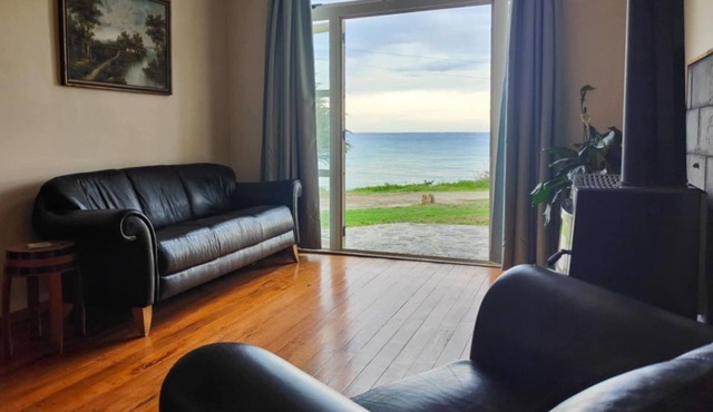 Coastal Rural Haven with mind blowing Sea Views! 10 minutes South of Moeraki.