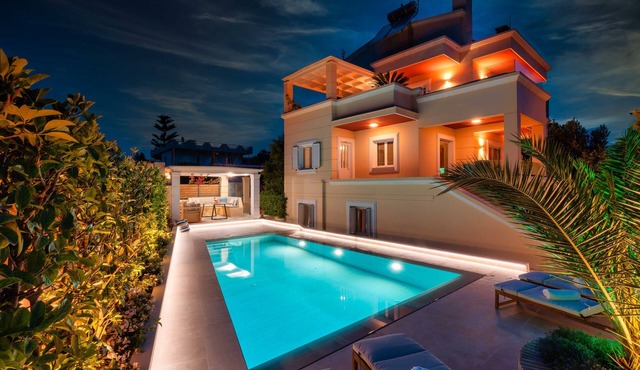 Coastline Maisonnette near Athens Airport