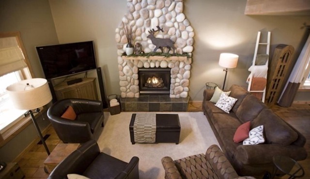 Cobblestone Cottage, Stay 3 nights, pay for 2 nights, Hot Spring Passes Incl.*